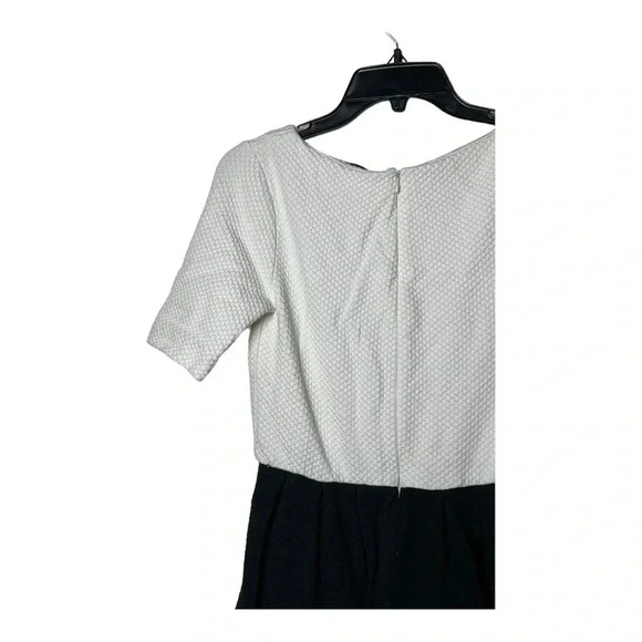 1599. GANNI BLACK AND WHITE IN COLOR FIT AND FLARE DRESS SIZE MEDIUM - Picture 7 of 9